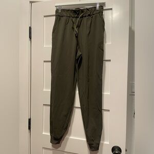 Lululemon High Rise Ladies Joggers in Olive